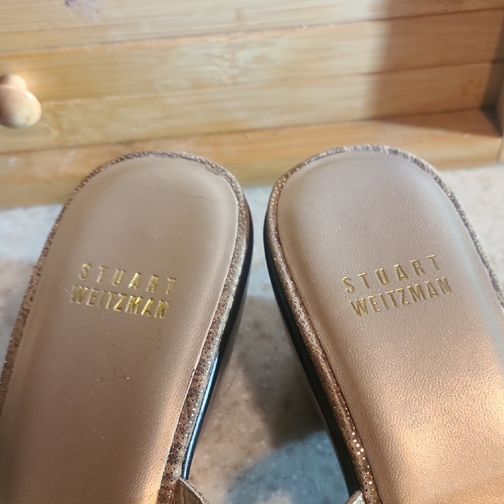 Stuart Weitzman Brown Mules with Woven Design - Picture 4 of 9